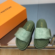 Louis Vuitton Slippers